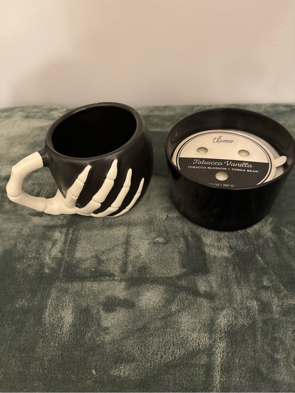 Black Skeleton-Handle Ceramic Mug & Tobacco Vanilla 3 wick candle set
